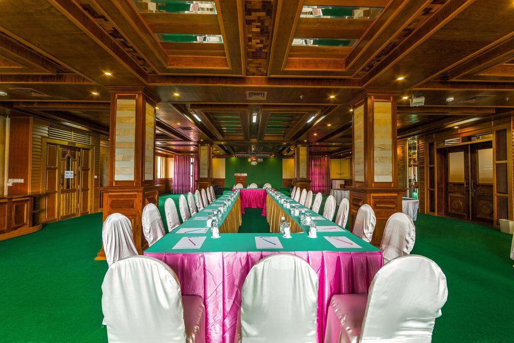 פנום פן Blue River Hotel מראה חיצוני תמונה