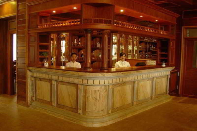 פנום פן Blue River Hotel מראה חיצוני תמונה