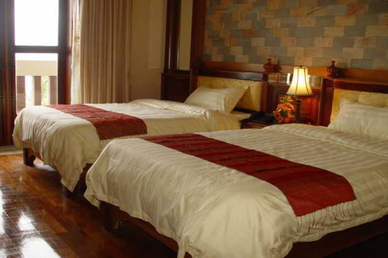 פנום פן Blue River Hotel מראה חיצוני תמונה